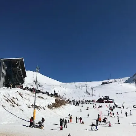 Plaza με τζάκι ηλεκτρικό Arachova