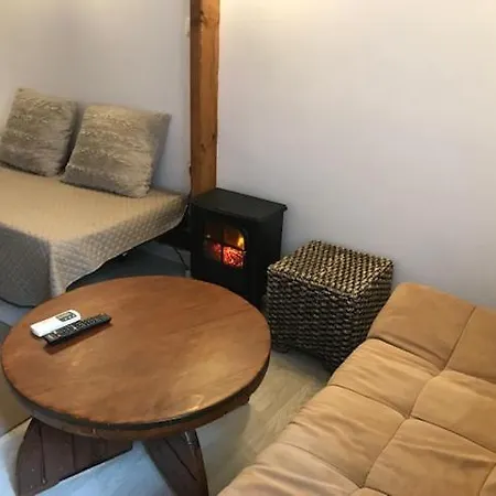 Plaza με τζάκι ηλεκτρικό Apartment *